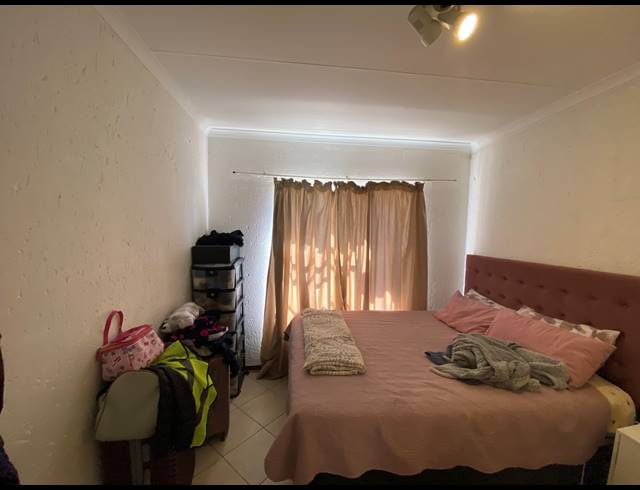 1 BEDROOM FLAT FOR SALE IN RENSBURG
